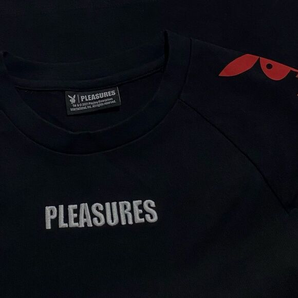 PLEASURES Sweatshirt NWT PLAYBOY Bunny Long Sleeve Black Red Size M - Picture 6 of 13